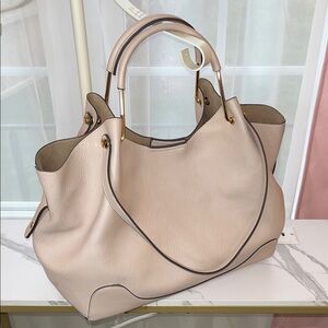 Sondra Roberts Squared - Nude Tote Bag